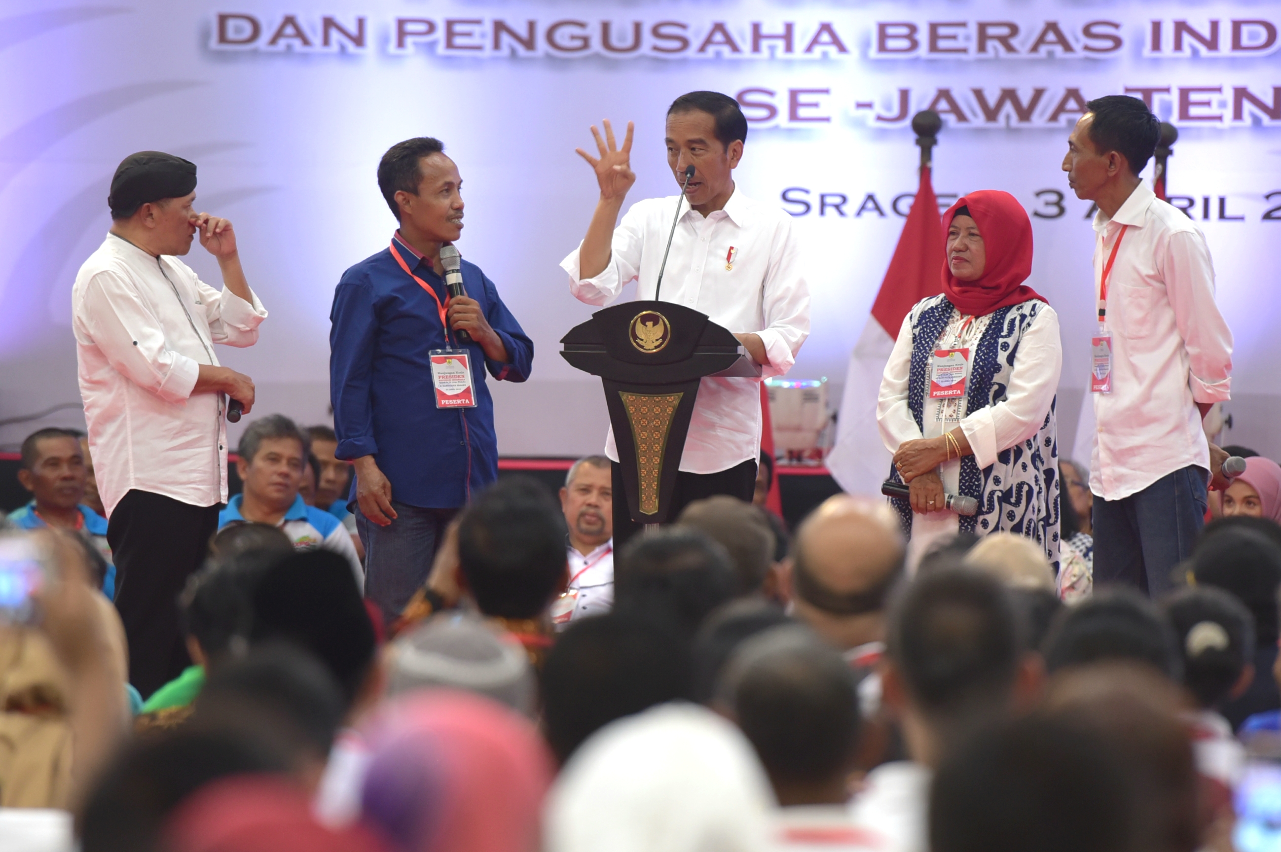 Dengarkan Petani, Presiden Berdialog Tentang Harga Pupuk Hingga Pengeringan Padi
