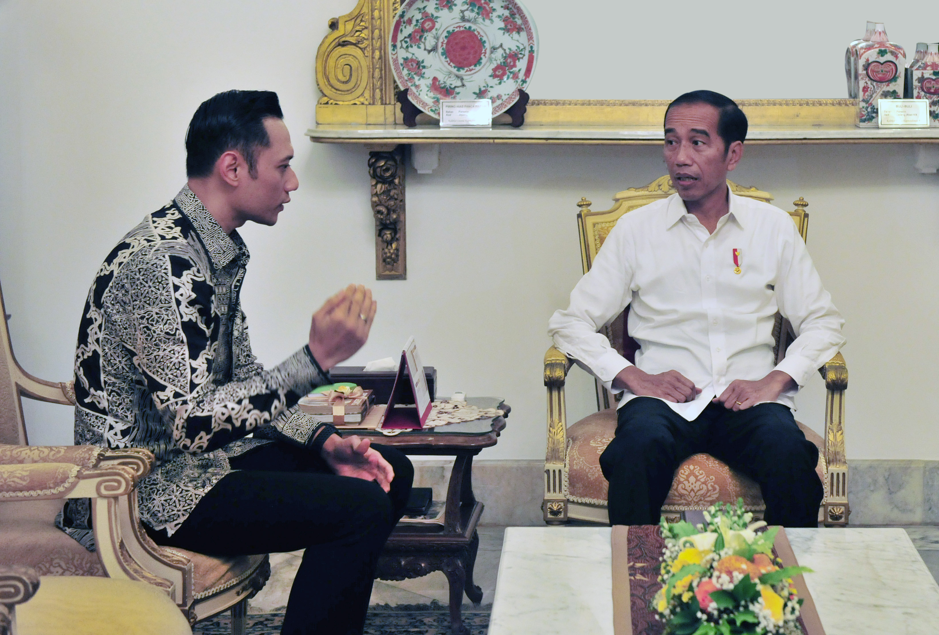 Bahas Indonesia ke Depan, Presiden Jokowi Bertemu AHY di Istana Merdeka