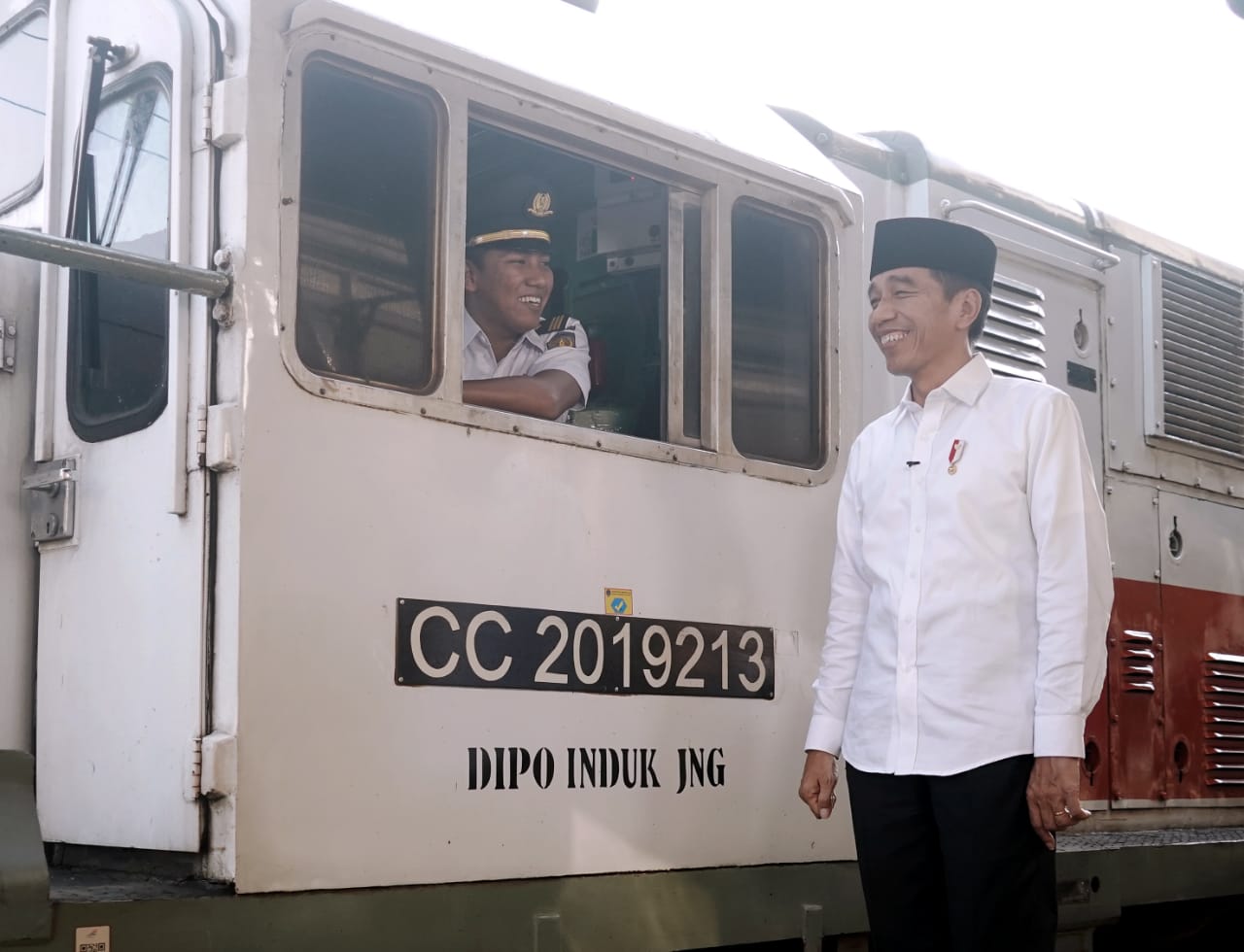 Rayakan Idulfitri, Presiden Jokowi: Ini Momen Mempererat Persatuan dan Persaudaraan Bangsa