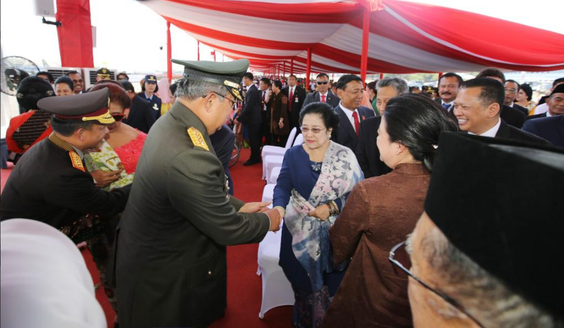 SBY dan Megawati Hadiri HUT TNI ke-74, Netijen Penasaran