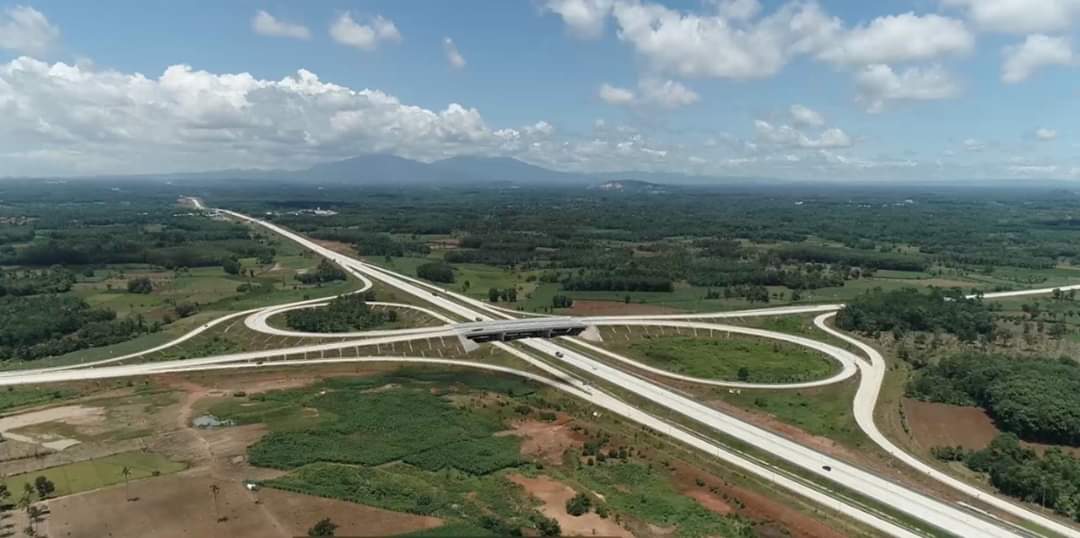 Akhir Tahun, Jokowi Sebut Pembangunan Jalan Tol Trans Sumatera Tetap Lanjut