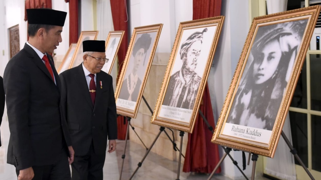 Setahun Pemerintahan, Ekonomi, Hukum dan Politik Ambyar