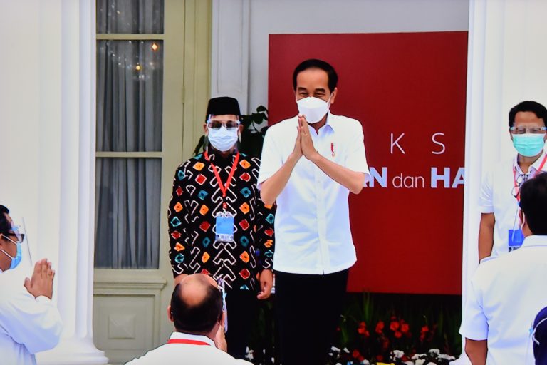 Inilah Daftar Penerima Vaksin COVID-19 Perdana Bersama Presiden Jokowi
