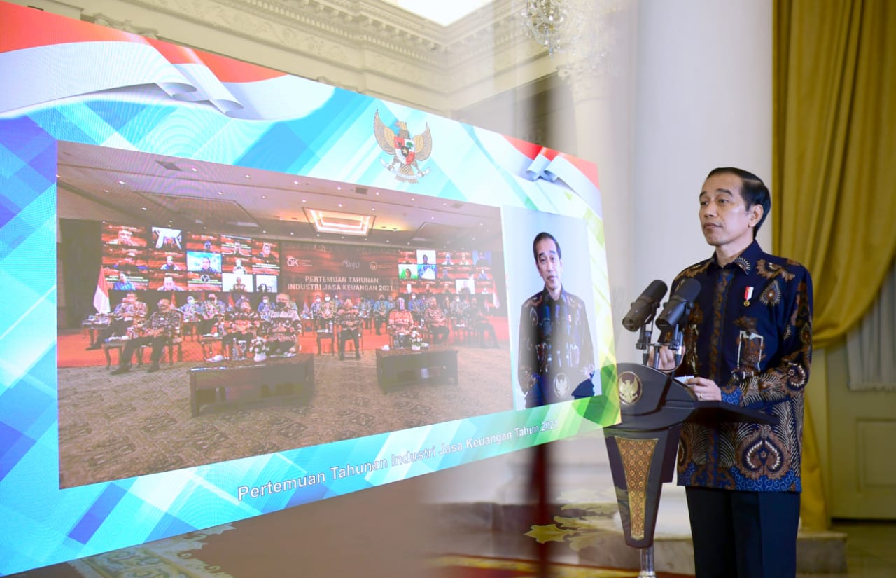Presiden Minta OJK dan Pelaku Industri Jasa Keuangan Jaga Kepercayaan Pasar dan Masyarakat