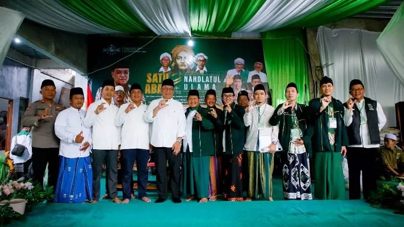 Wali Kota Tangerang Selatan Benyamin Davnie menghadiri Hari Lahir (Harlah) Satu Abad Nahdlatul Ulama (NU) yang diselenggarakan Majelis Wakil Cabang Nahdlatul Ulama (MWCNU) Kecamatan Pondok Aren, pada Minggu (26/02).