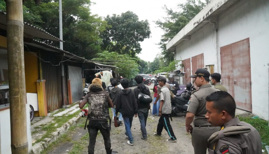 Ganggu Ketertiban, Satpol PP Kabupaten Tangerang Amankan 10 Anak Punk di Puspemkab