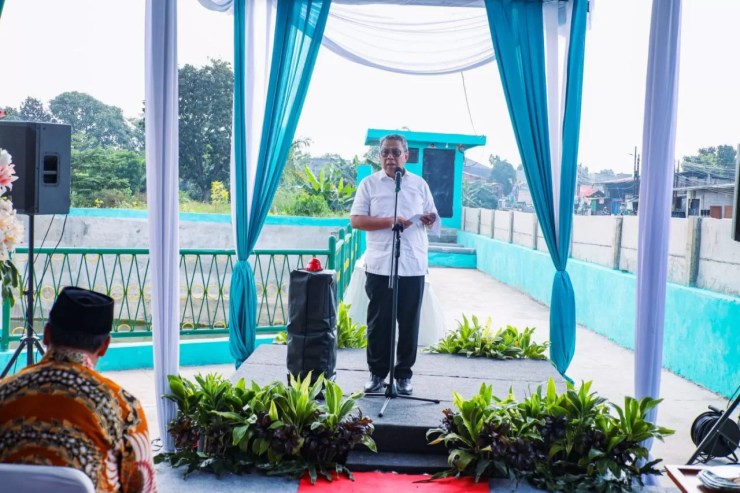 Pemerintah Kota Tangerang Selatan terus melakukan langkah-langkah dalam mengantisipasi banjir. Terbaru, Wali Kota Benyamin Davnie meresmikan kolam retensi atau tandon Kampung Bulak, yang berada di Kelurahan Pondok Kacang Timur, Pondok Aren, pada Kamis (16/03).